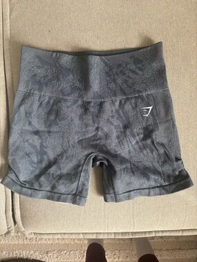 Adapt Camo Seamless Shorts: Titanium Blue/Denim Grey